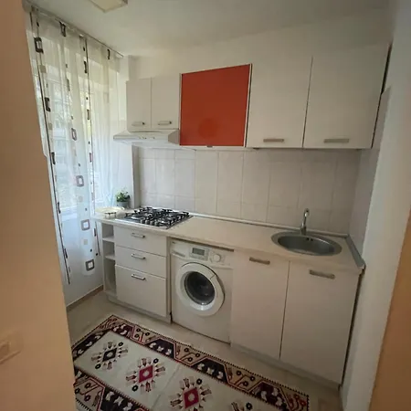 Garsoniera Single 19 Apartment *